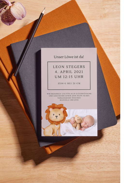 🦁 Digitale Geburtskarte Junge mit Löwen-Design – Canva Vorlage zum Anpassen & Ausdrucken