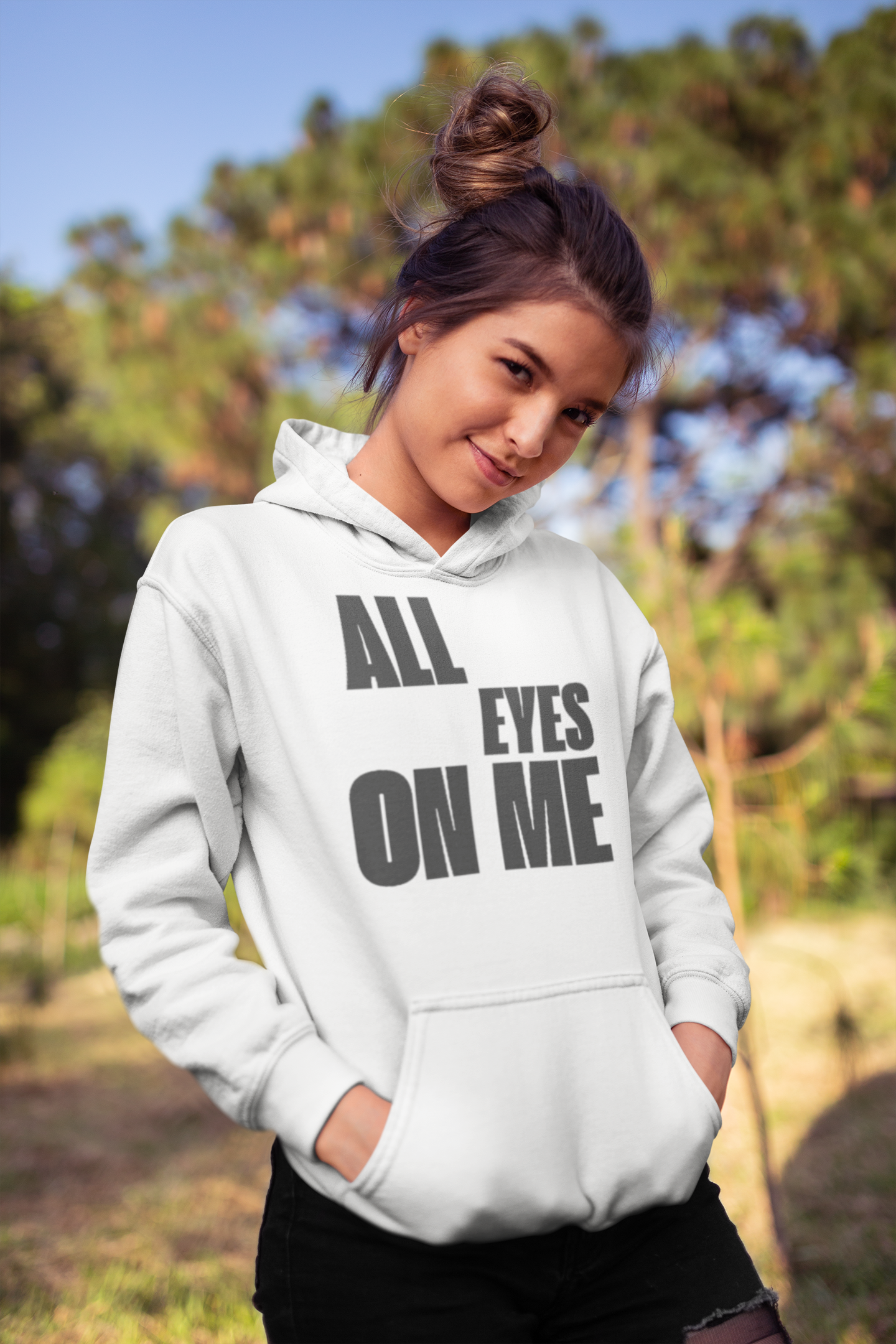 Hoodie "All eyes on Me"