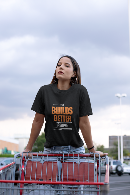 👕 Oversized Damen T-Shirt „Pain builds better People“