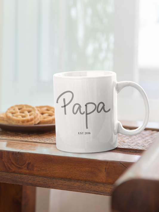 Papa EST - personalisierbare Tasse (330ml)