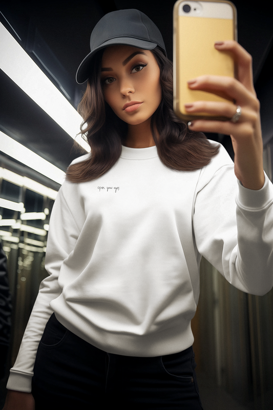 Signature Edition Sweater „Open your Eyes“ – Damen Regular