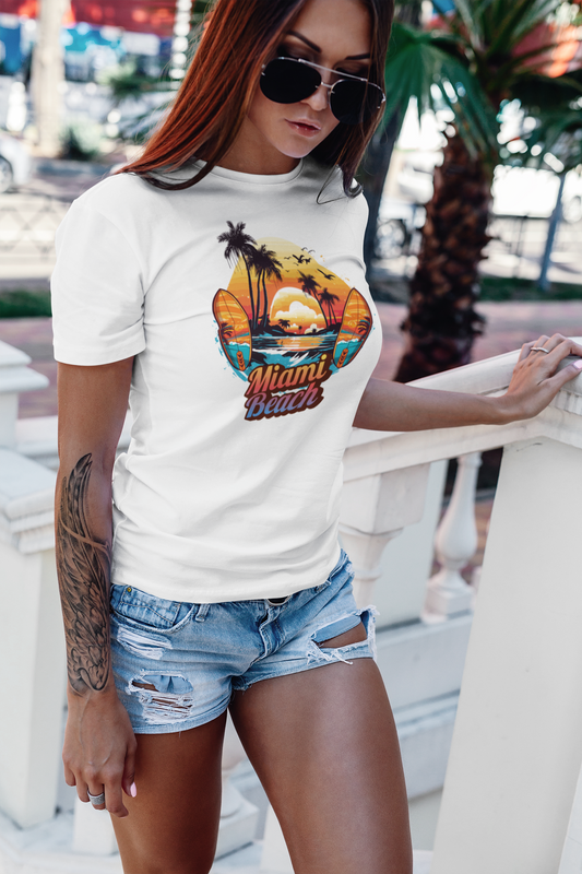 👚 Women’s T-Shirt „Miami Beach“